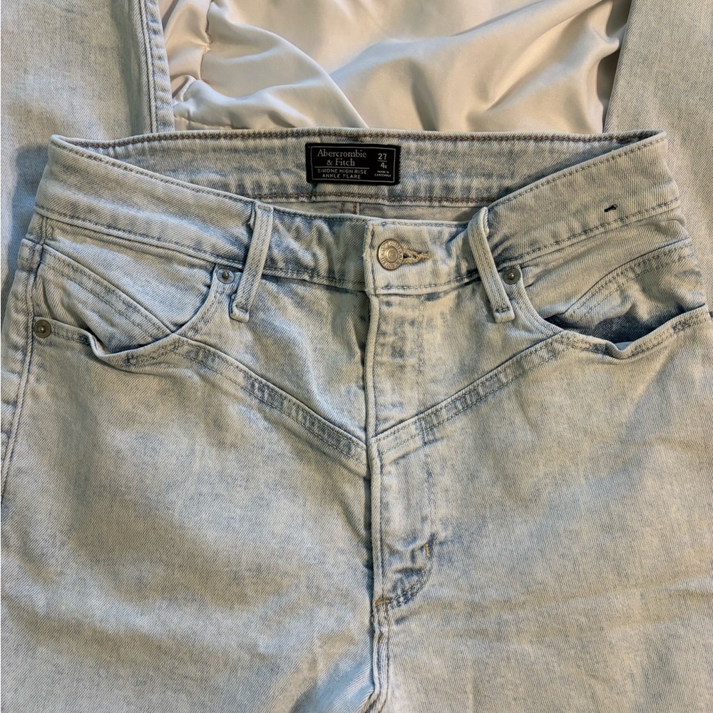Abercrombie & Fitch Light Blue Women's Jeans
